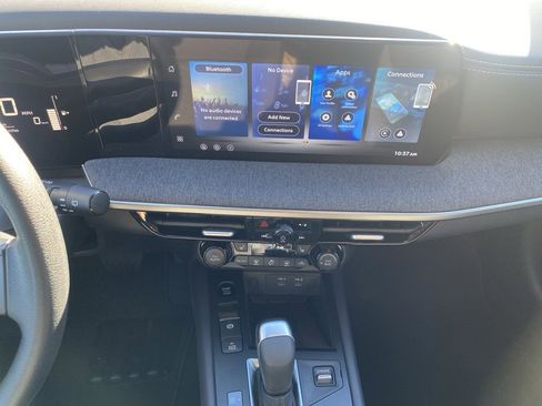 New 2026 Nissan Kicks SV w/ SV Premium Package image 24