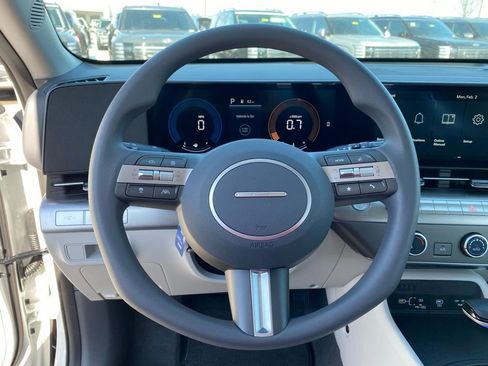 New 2026 Hyundai Kona SE image 11