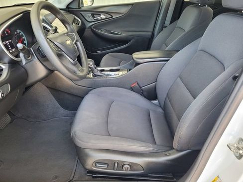 Used 2023 Chevrolet Malibu LT FWD image 17