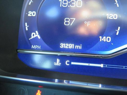 Used 2024 Chevrolet Tahoe High Country AWD/4WD image 19