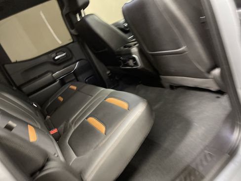 Used 2021 GMC Sierra 1500 AT4 w/ AT4 Premium Package AWD/4WD image 21