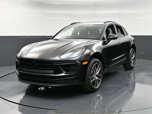New 2026 Porsche Macan S image 1