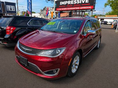 Used 2017 Chrysler Pacifica Limited