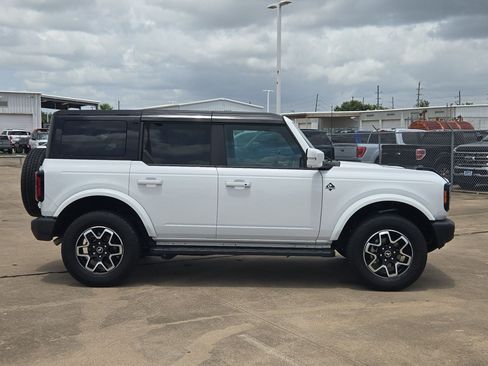 Certified 2024 Ford Bronco Outer Banks AWD/4WD image 2