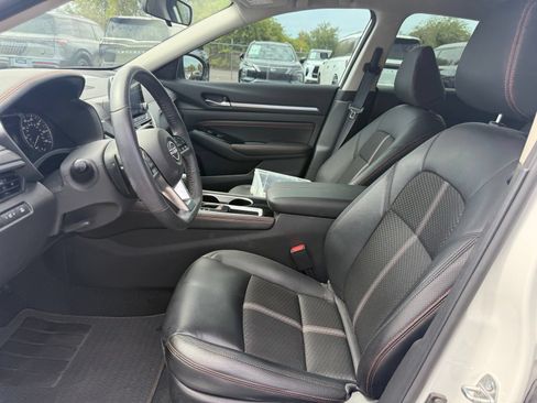 Certified 2023 Nissan Altima 2.5 SR FWD image 13