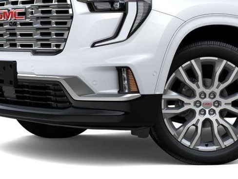 New 2026 GMC Acadia Denali w/ Super Cruise Package AWD/4WD image 8