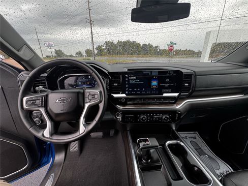 Used 2023 Chevrolet Silverado 1500 RST AWD/4WD image 13