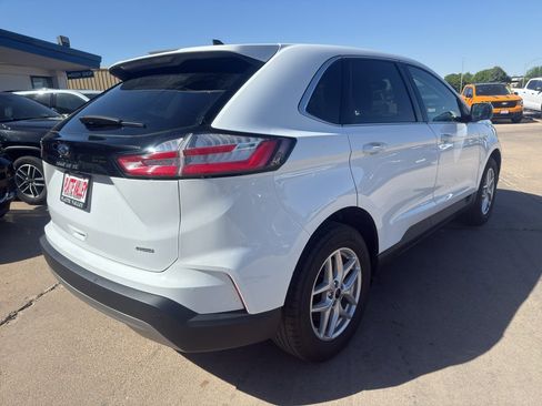 Used 2024 Ford Edge SEL w/ Convenience Package AWD/4WD image 7