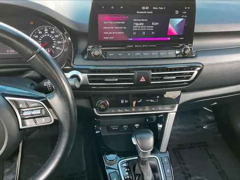 Used 2021 Kia Seltos SX image 7