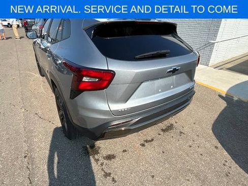 Used 2025 Chevrolet Trax ACTIV w/ Driver Confidence Package FWD image 8