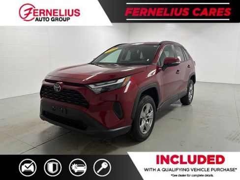 Used 2025 Toyota RAV4 XLE AWD/4WD image 3