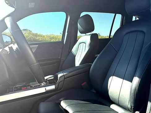 Used 2021 Mercedes-Benz GLB 250 image 6