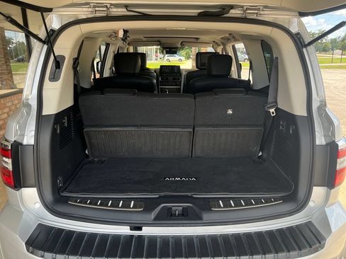 Used 2022 Nissan Armada Platinum w/ Captain's Chairs Package RWD image 31