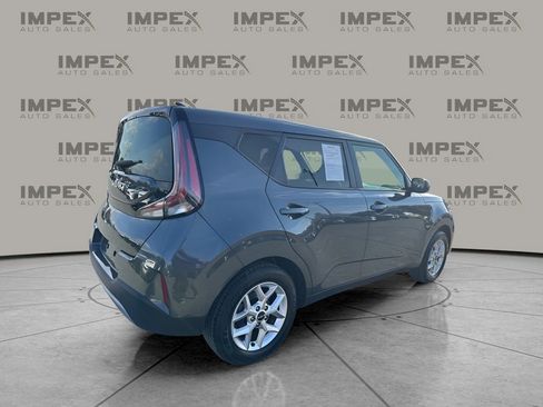 Used 2024 Kia Soul LX w/ Option Group 015 image 5