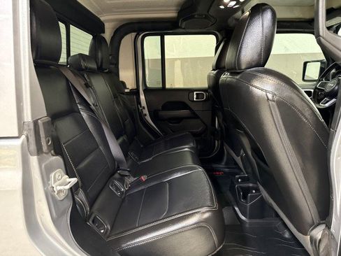 Used 2020 Jeep Gladiator Overland image 57