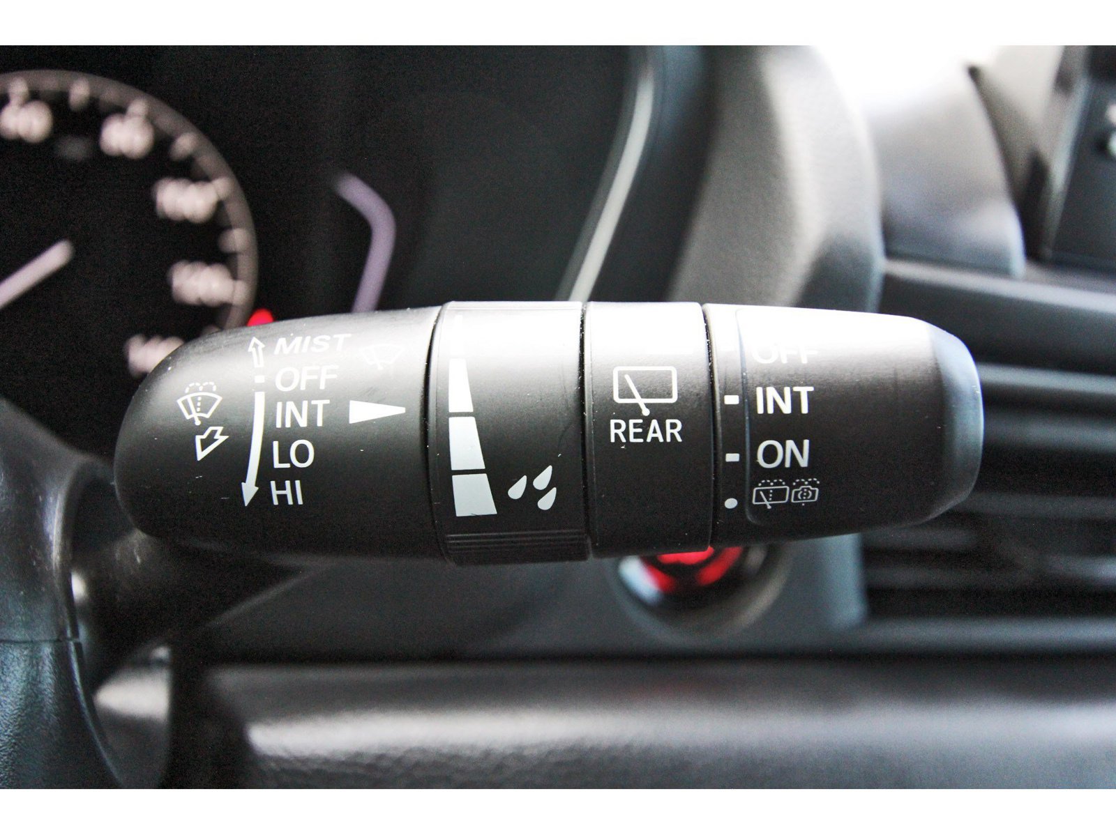 Used 2024 Honda Pilot TrailSport image 18