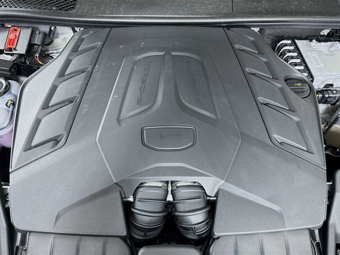 New 2026 Porsche Cayenne S image 31