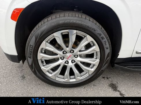 Used 2023 GMC Yukon XL Denali AWD/4WD image 12