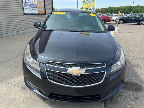 Used 2014 Chevrolet Cruze LT FWD image 2