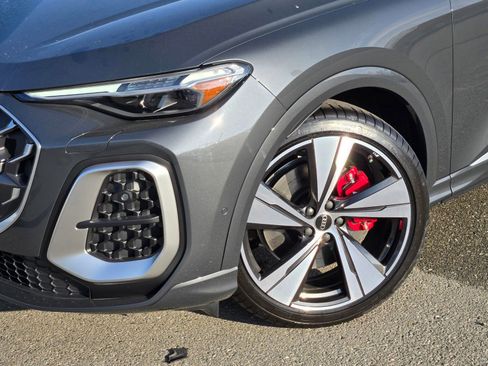 New 2025 Audi SQ5 Premium Plus AWD/4WD image 9