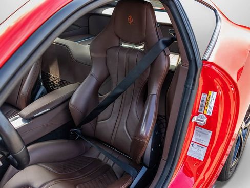 Certified 2017 Ferrari F12 Berlinetta RWD image 6