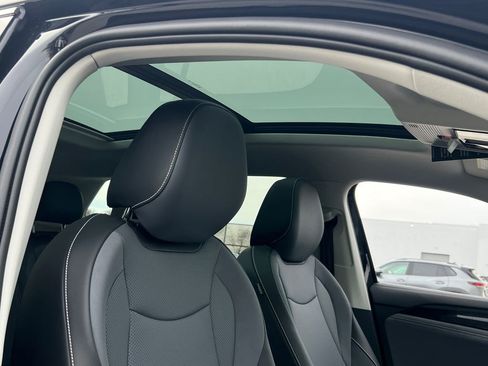 New 2026 Volkswagen Tiguan SE AWD/4WD image 8