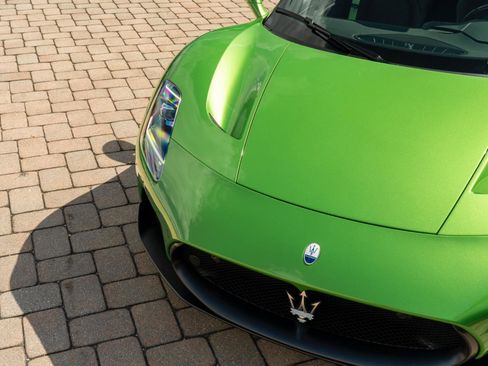 Used 2023 Maserati MC20 Spyder RWD image 13
