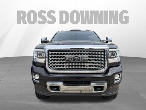 Used 2024 RAM 3500 Tradesman w/ Chrome Appearance Group image 2