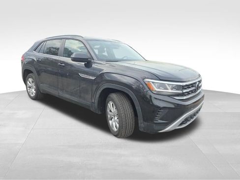 Used 2021 Volkswagen Atlas Cross Sport S image 2