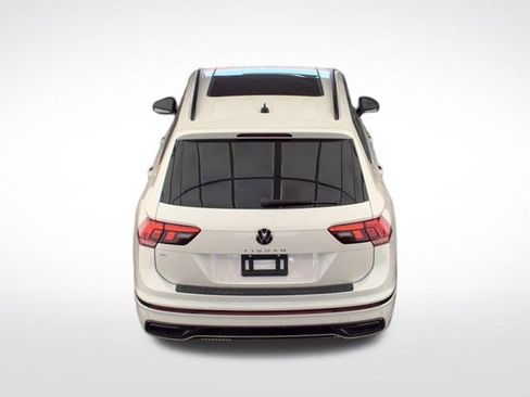 Used 2022 Volkswagen Tiguan SE R-Line FWD image 6