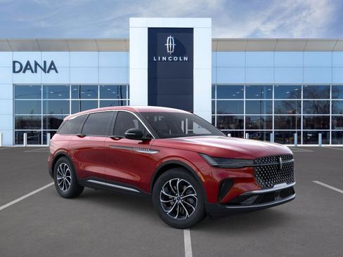 New 2025 Lincoln Nautilus Premier image 7