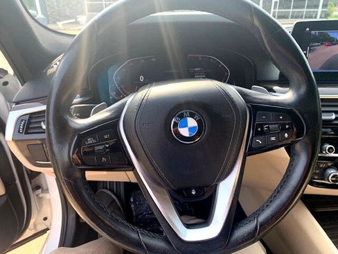 Used 2020 BMW 530i w/ Convenience Package image 12