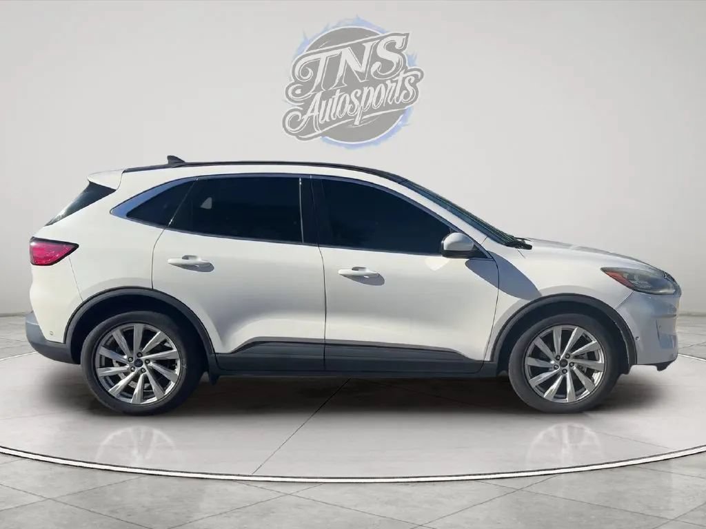 Used 2021 Ford Escape Titanium w/ Titanium Elite Package FWD image 6