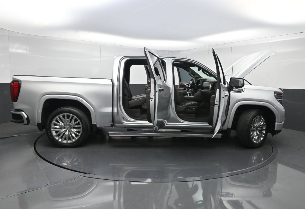 Used 2022 GMC Sierra 1500 Denali RWD image 36