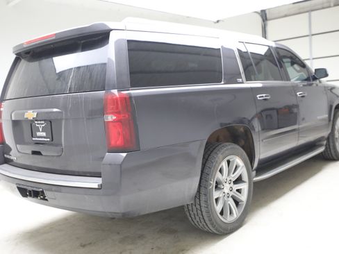 Used 2015 Chevrolet Suburban LTZ AWD/4WD image 4