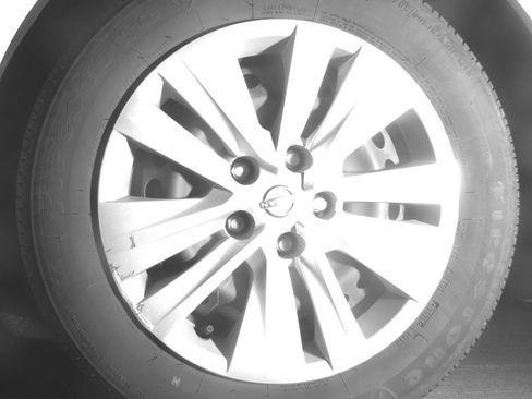 Used 2025 Nissan Sentra S image 12