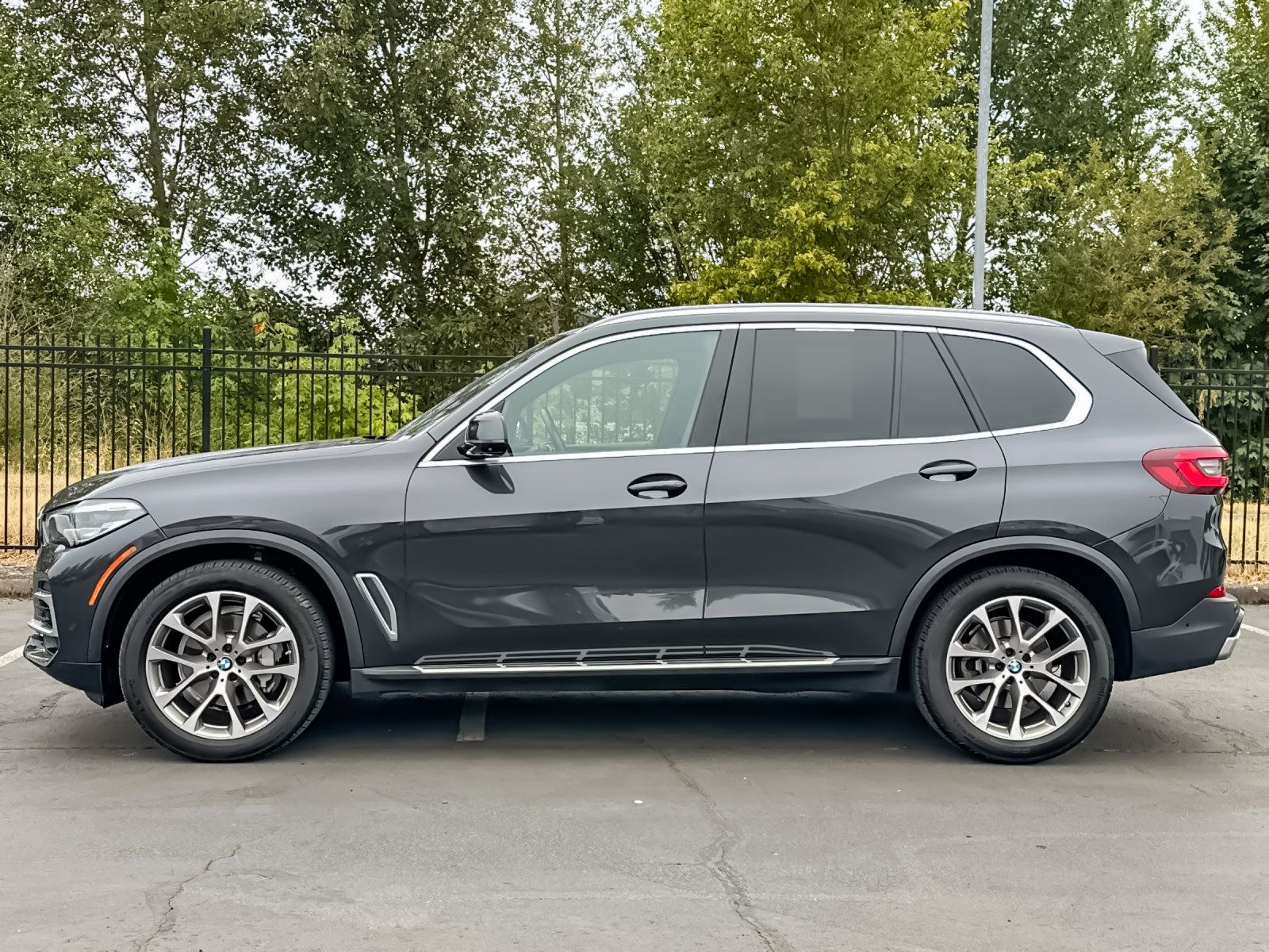 Used 2022 BMW X5 xDrive40i AWD/4WD image 6