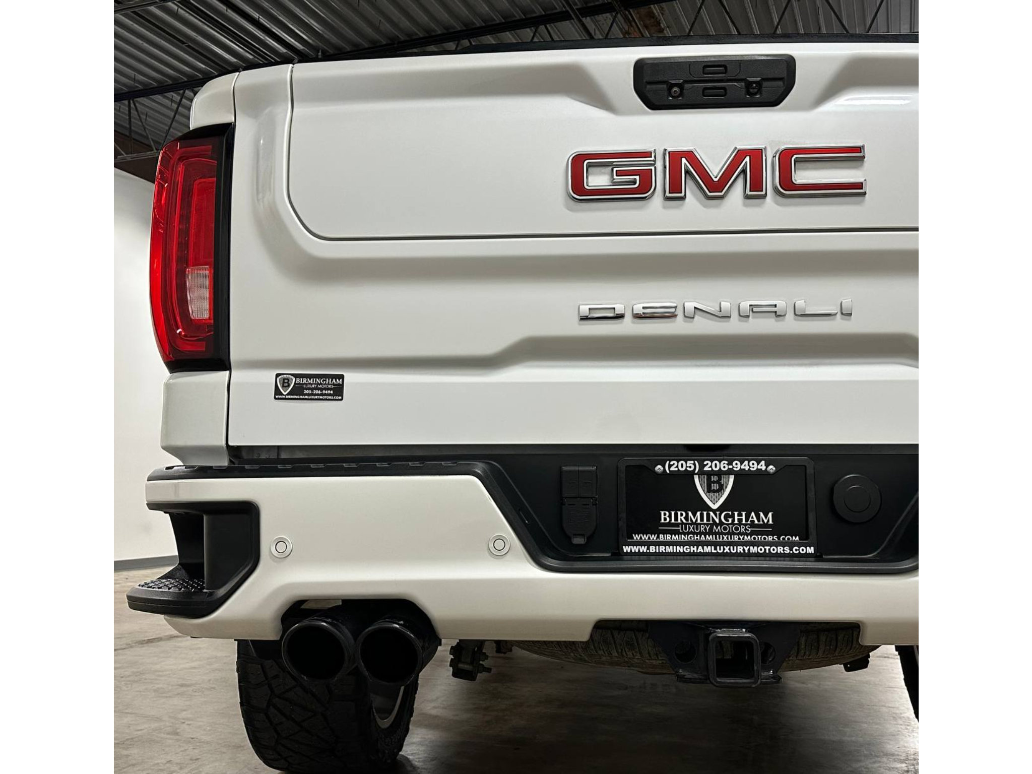 Used 2020 GMC Sierra 1500 Denali w/ Denali Ultimate Package AWD/4WD image 17