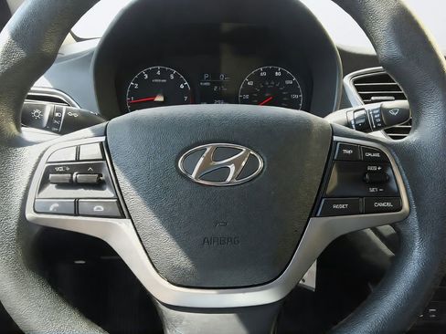 Used 2020 Hyundai Accent SE FWD image 20