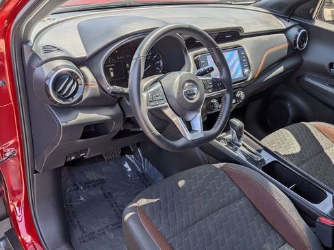Used 2021 Nissan Kicks SR w/ Interior Electronics Package FWD image 8