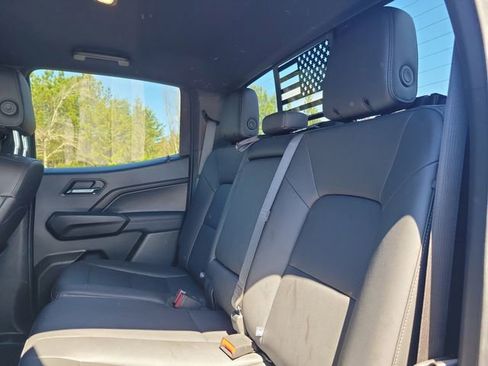 Used 2024 GMC Canyon Elevation w/ Elevation Premium Package image 10