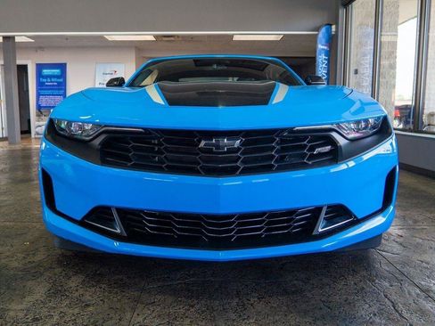 Used 2023 Chevrolet Camaro LT RWD image 7