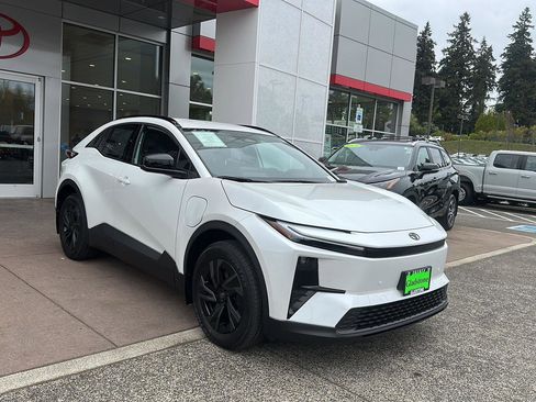 New 2026 Toyota C-HR image 3