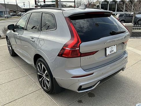 Used 2023 Volvo XC60 B6 Ultimate image 10