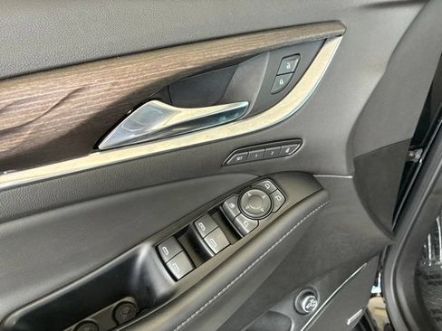 Used 2024 Buick Enclave Avenir w/ Avenir Technology Package FWD image 55