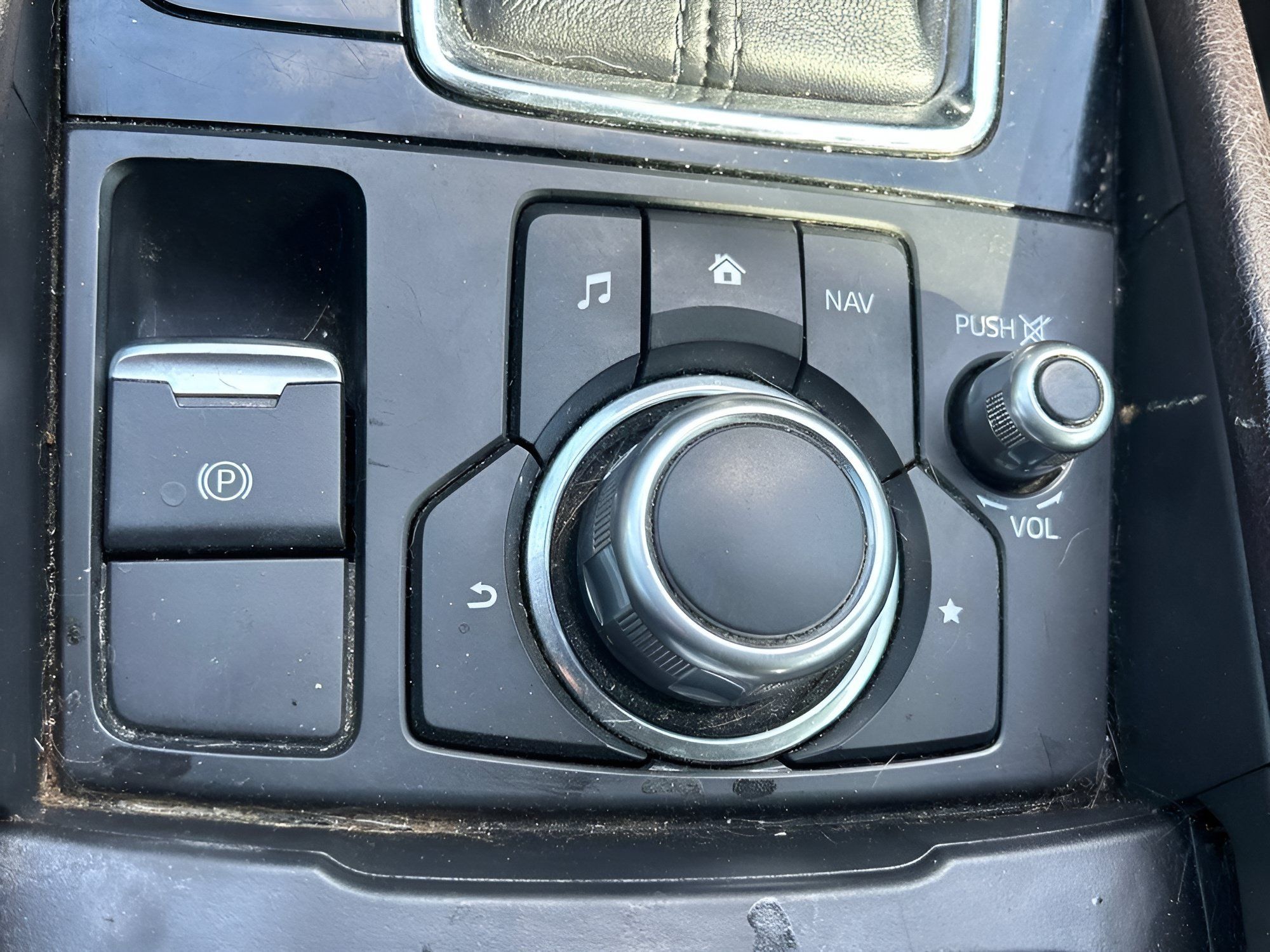 Used 2017 MAZDA MAZDA3 Touring FWD image 26