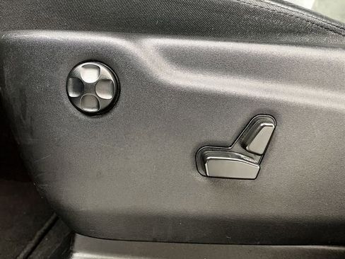 Used 2021 Jeep Grand Cherokee Laredo X image 13