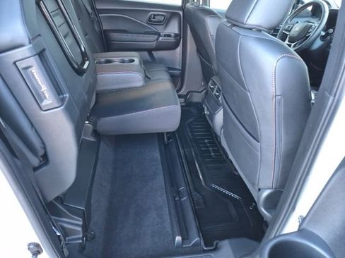 Certified 2025 Honda Ridgeline TrailSport image 38