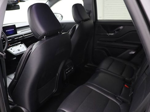 Used 2022 Lincoln Corsair AWD w/ Equipment Group 101A image 11