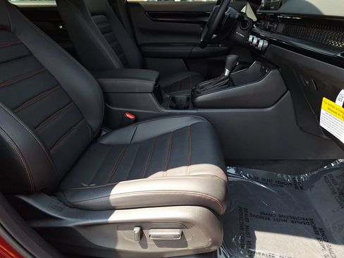 Used 2025 Honda CR-V Sport Touring image 28